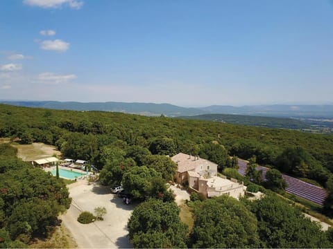 Garden, View (from property/room), Swimming pool