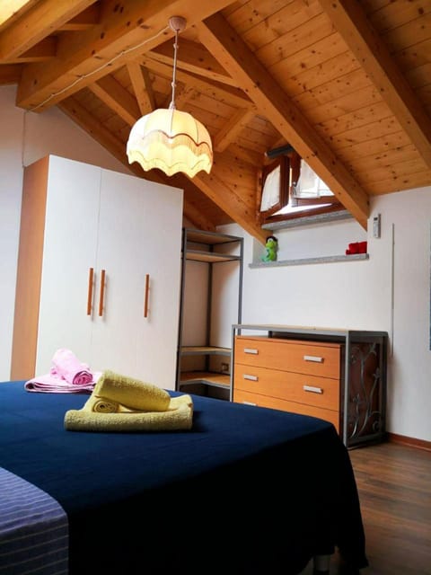 Bed, Decorative detail