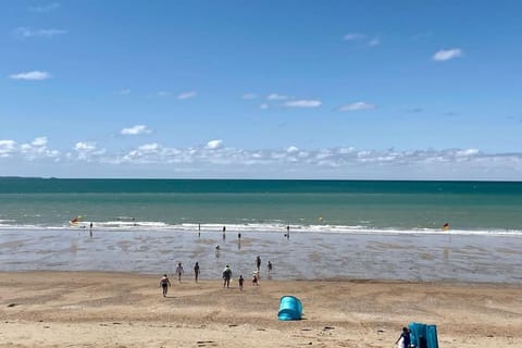 Le Cottage De La Baie House in Jullouville