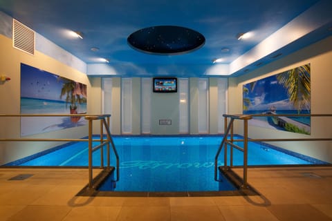 Sauna, Spa and wellness centre/facilities, Swimming pool