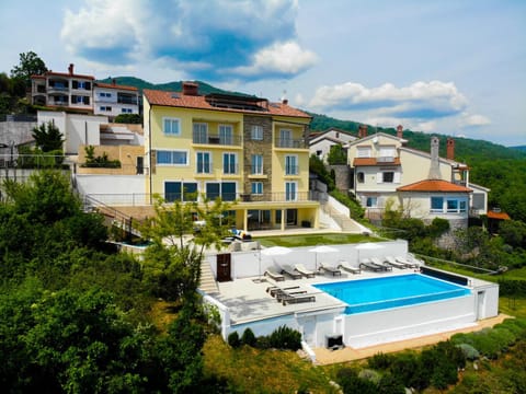 Property building, Swimming pool