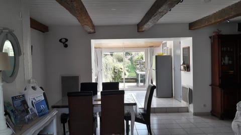 Garden, Living room, Dining area, fireplace, kitchen