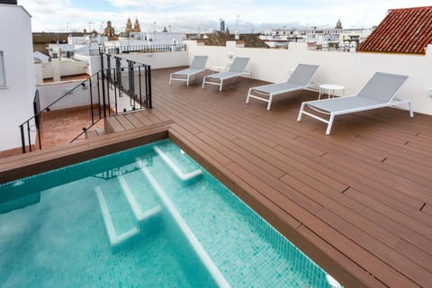 Balcony/Terrace, Swimming pool