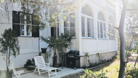 SeaFront Beach Apartment - DIRECTLY AT THE BEACH Apartment in Zadar