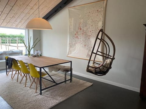 Slapen bij Uppruna Bed and Breakfast in North Brabant (province)