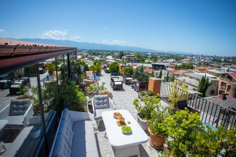 Property building, Day, Natural landscape, Bird's eye view, View (from property/room), Balcony/Terrace, Evening entertainment, City view, Location