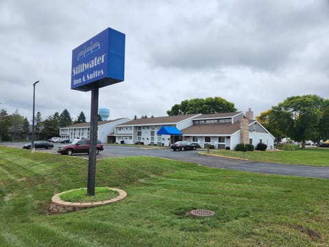 Stillwater Inn & Suites Motel in Oak Park Heights