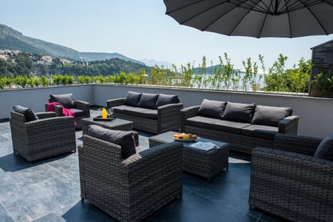 Balcony/Terrace, Balcony/Terrace