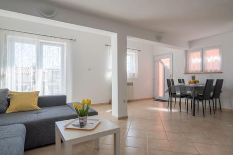 Apartment Lavanda Apartment in Premantura