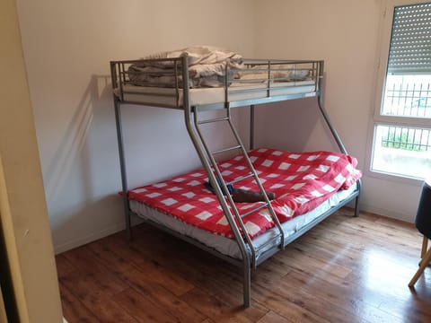 bunk bed