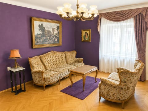 View (from property/room), Living room, Seating area