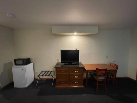 TV and multimedia, minibar