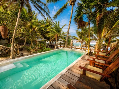 Swimming pool