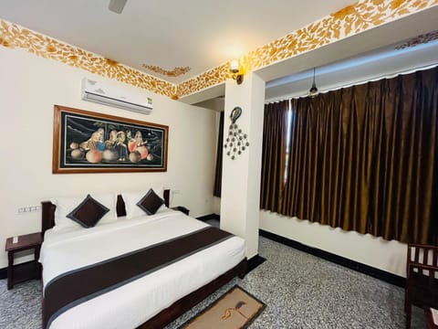 Living room, Photo of the whole room, Seating area