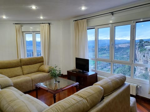 Living room, Lounge or bar, Seating area, City view, Mountain view
