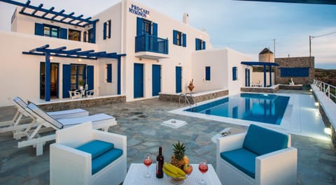 Property building, Patio, Swimming pool, sunbed