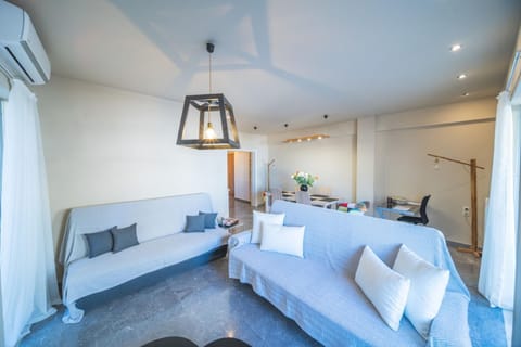 Living room, Photo of the whole room, Seating area