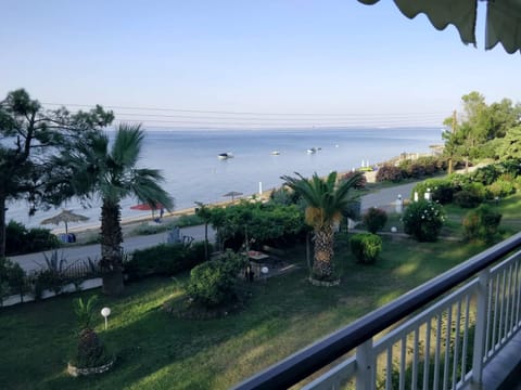 Garden, Balcony/Terrace, Beach, Garden view, Sea view, Street view