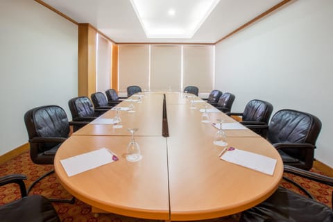 Meeting/conference room