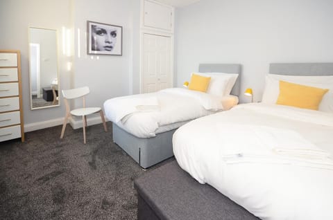 Northwood Park East Apartment in Stoke-on-Trent
