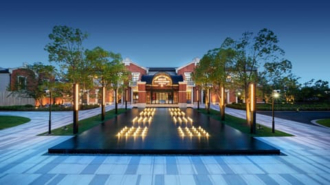 Facade/entrance, Garden