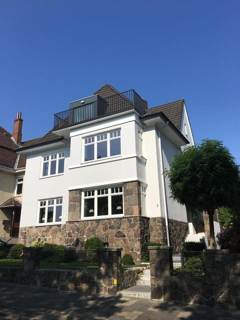 Ferienwohnung Kiel - Kanalblick Apartment in Kiel