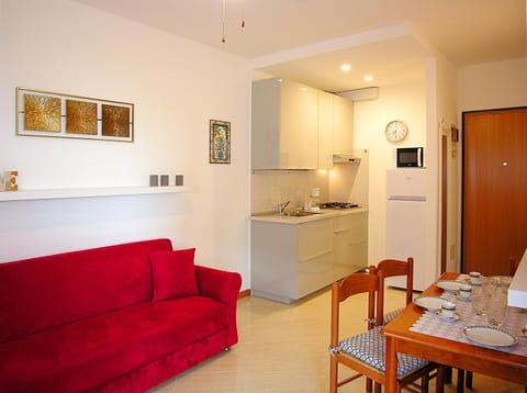 Kitchen or kitchenette, Living room, Dining area
