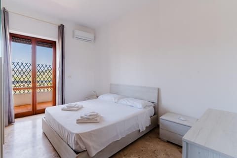Property building, Living room, Bedroom