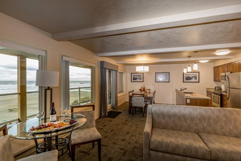 Driftwood Shores Resort Resort in Oregon