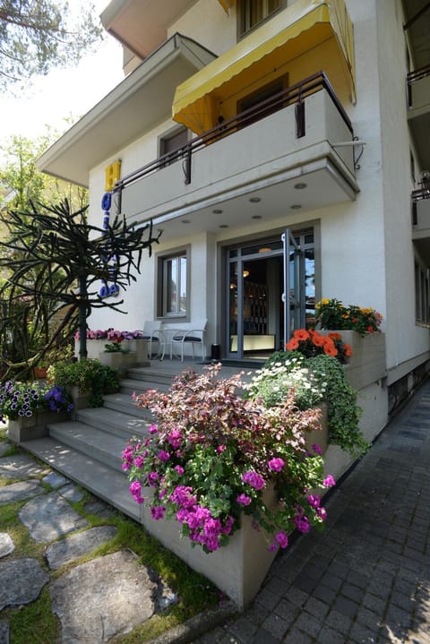 Facade/entrance, Day