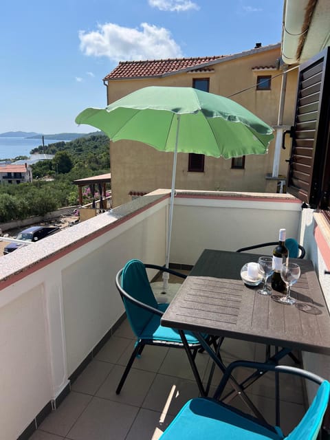 Apartments Ema Apartment in Zadar County