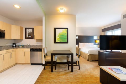 Dining area, Bedroom