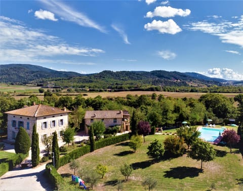 Borgo Il Villino Country House in Tuscany