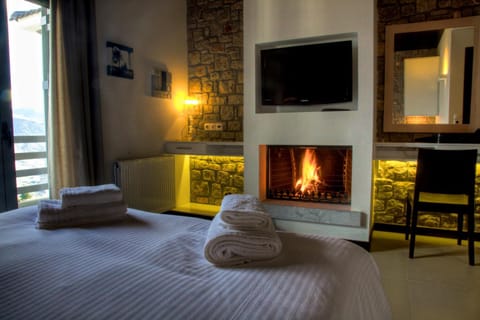 Bed, TV and multimedia