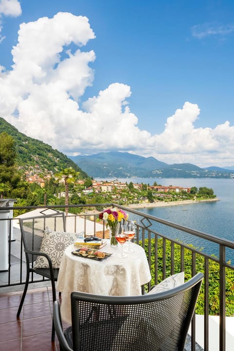 Day, Natural landscape, View (from property/room), Balcony/Terrace, Lake view