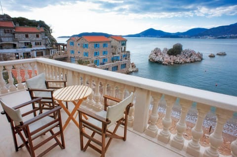 View (from property/room), Balcony/Terrace, Sea view