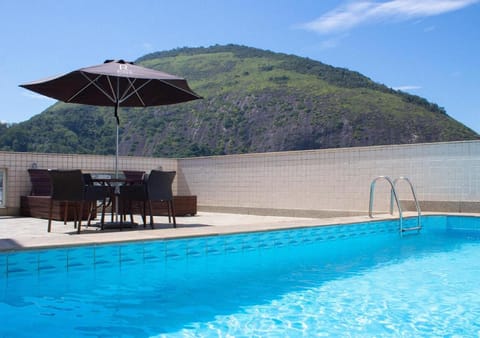Day, Natural landscape, Mountain view, Pool view, Swimming pool, sunbed