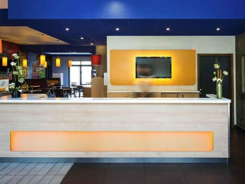 Property building, Lobby or reception