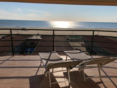 Attico Sulla Spiaggia Apartment in Viareggio