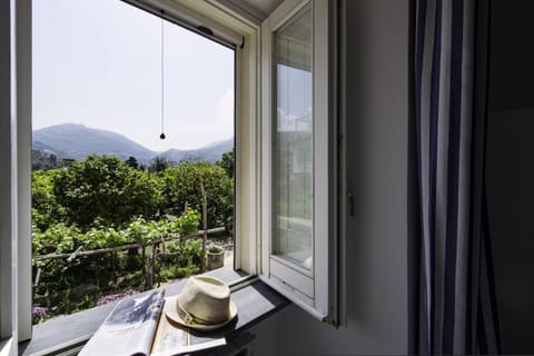 Bedroom, Garden view