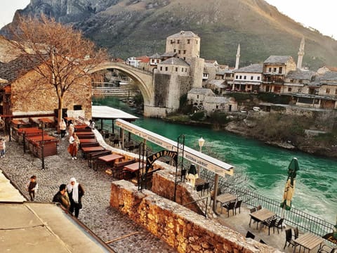 Neighbourhood, View (from property/room), City view, Landmark view, River view