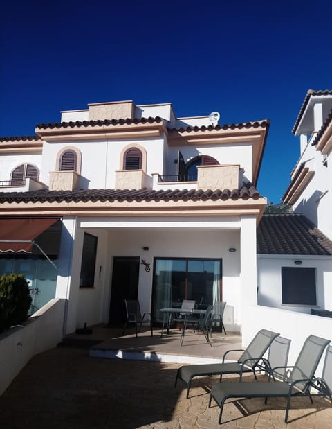 Property building, Patio, Facade/entrance, sunbed