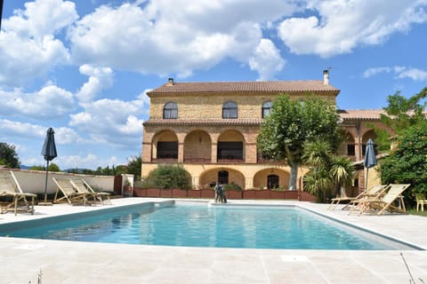 Facade/entrance, Swimming pool