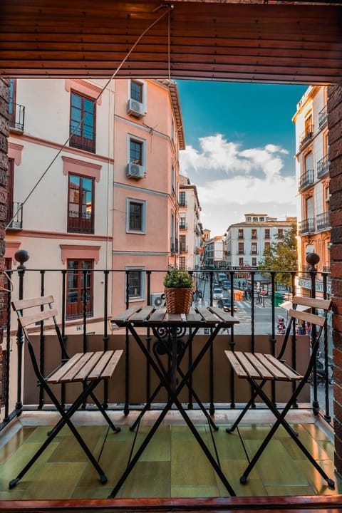 Balcony/Terrace, City view, Street view