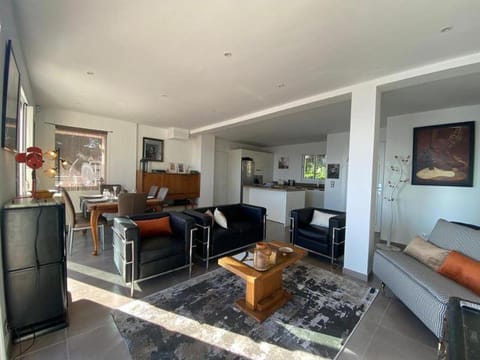 Vue mer.Tranquilité.Cap d'Ail à 10 mn de MONACO Apartment in Cap-d'Ail