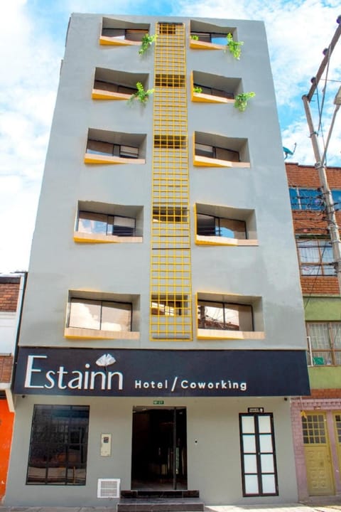 Property building, Day