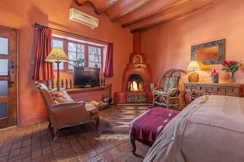 Adobe and Pines Inn Bed and Breakfast Bed and Breakfast in Ranchos De Taos