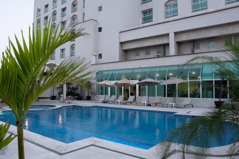Property building, Pool view, Swimming pool