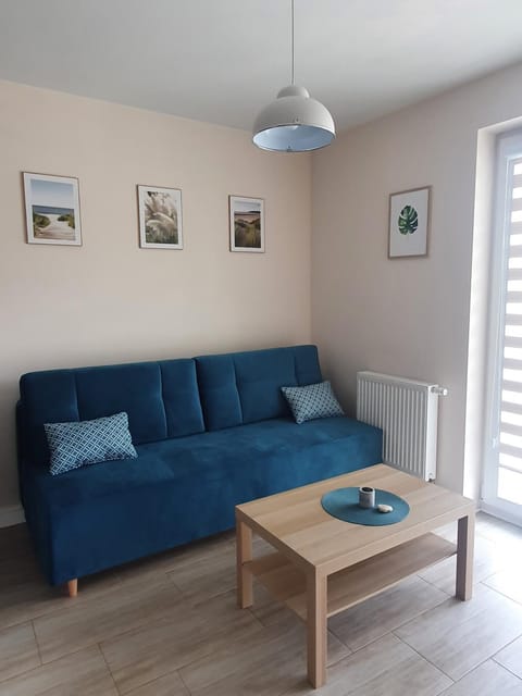 Bed, Photo of the whole room, Seating area