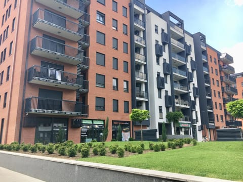 Off site, Neighbourhood, Garden